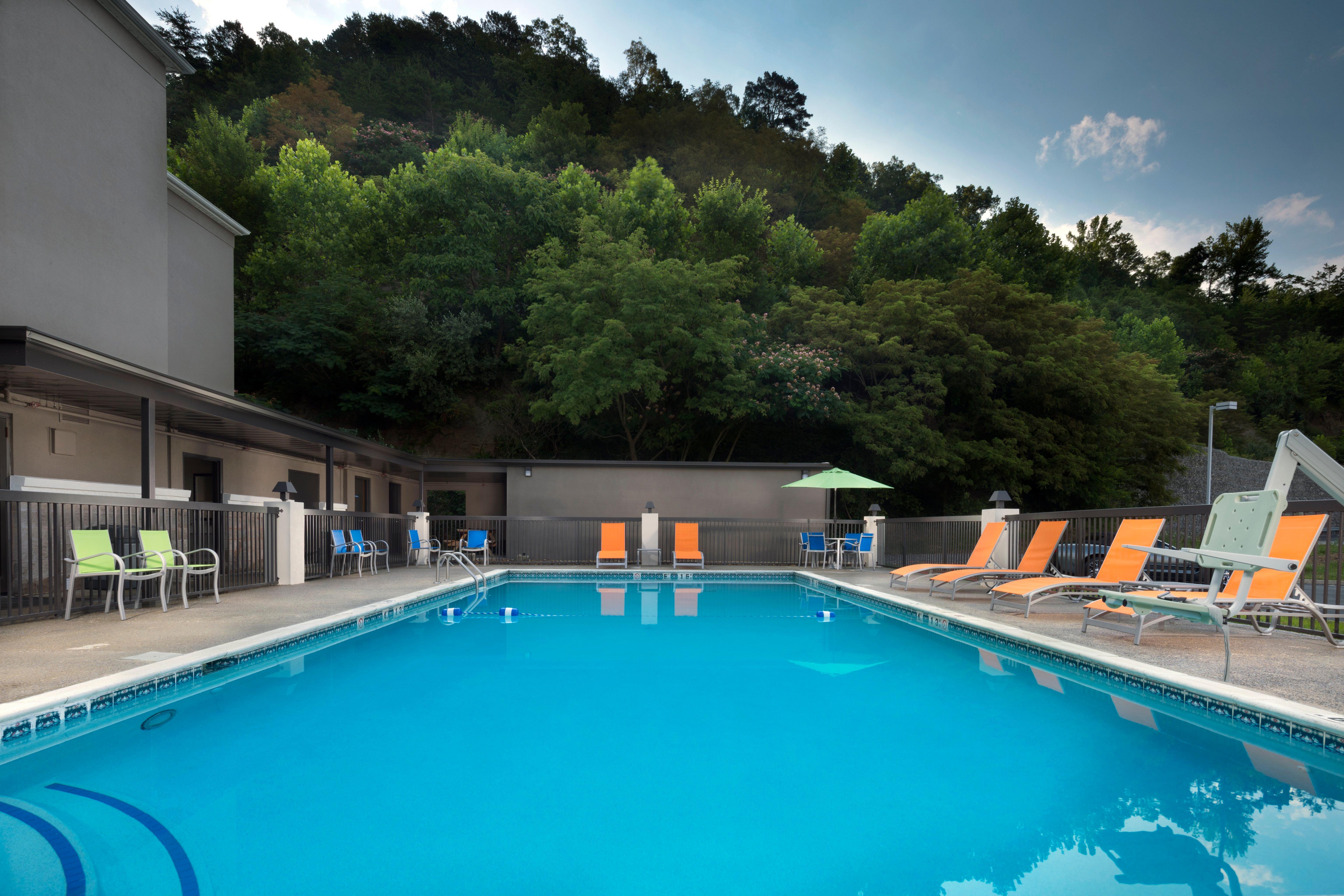 Holiday Inn Express Middlesboro By Ihg Exterior photo