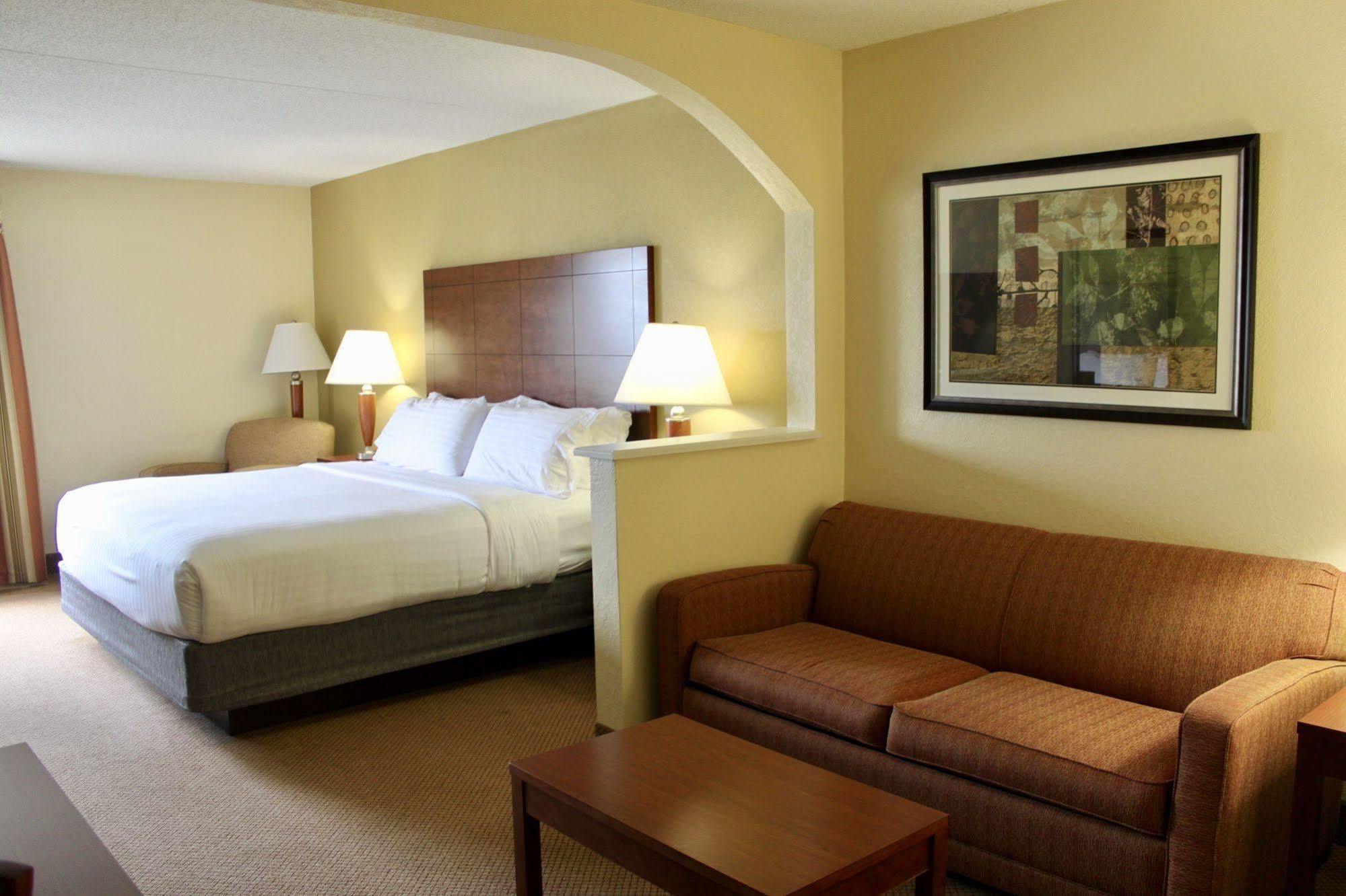 Holiday Inn Express Middlesboro By Ihg Exterior photo